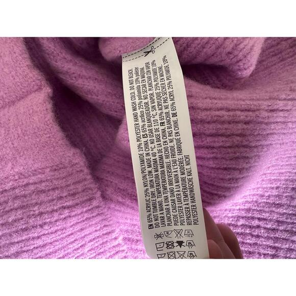 English Factory Ribbed Knit V-Neck Sweater Vest in Orchid Women’s size Medium - Picture 8 of 10